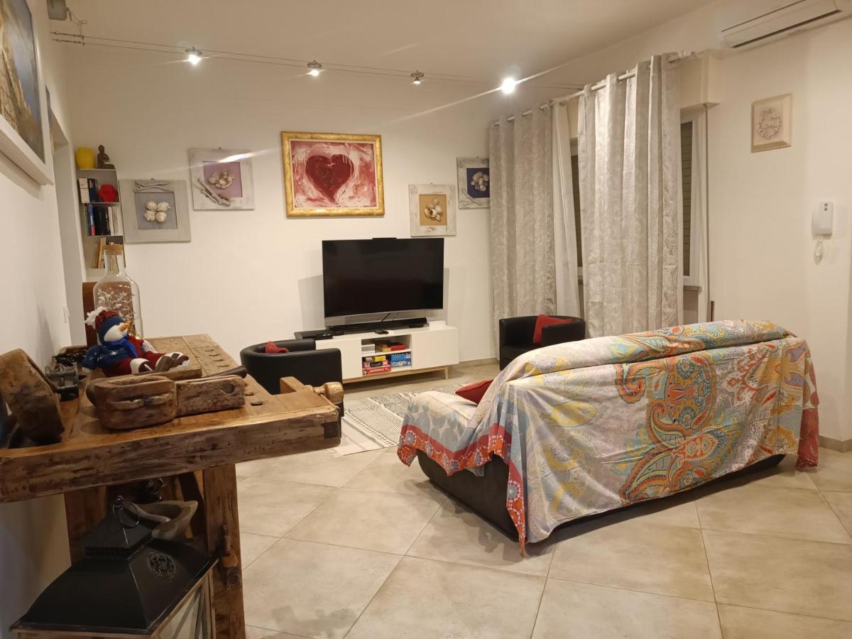Il Don Minzoni 98 "Casa Vacanze" ลิโด ดิ กามาโยเร ภายนอก รูปภาพ