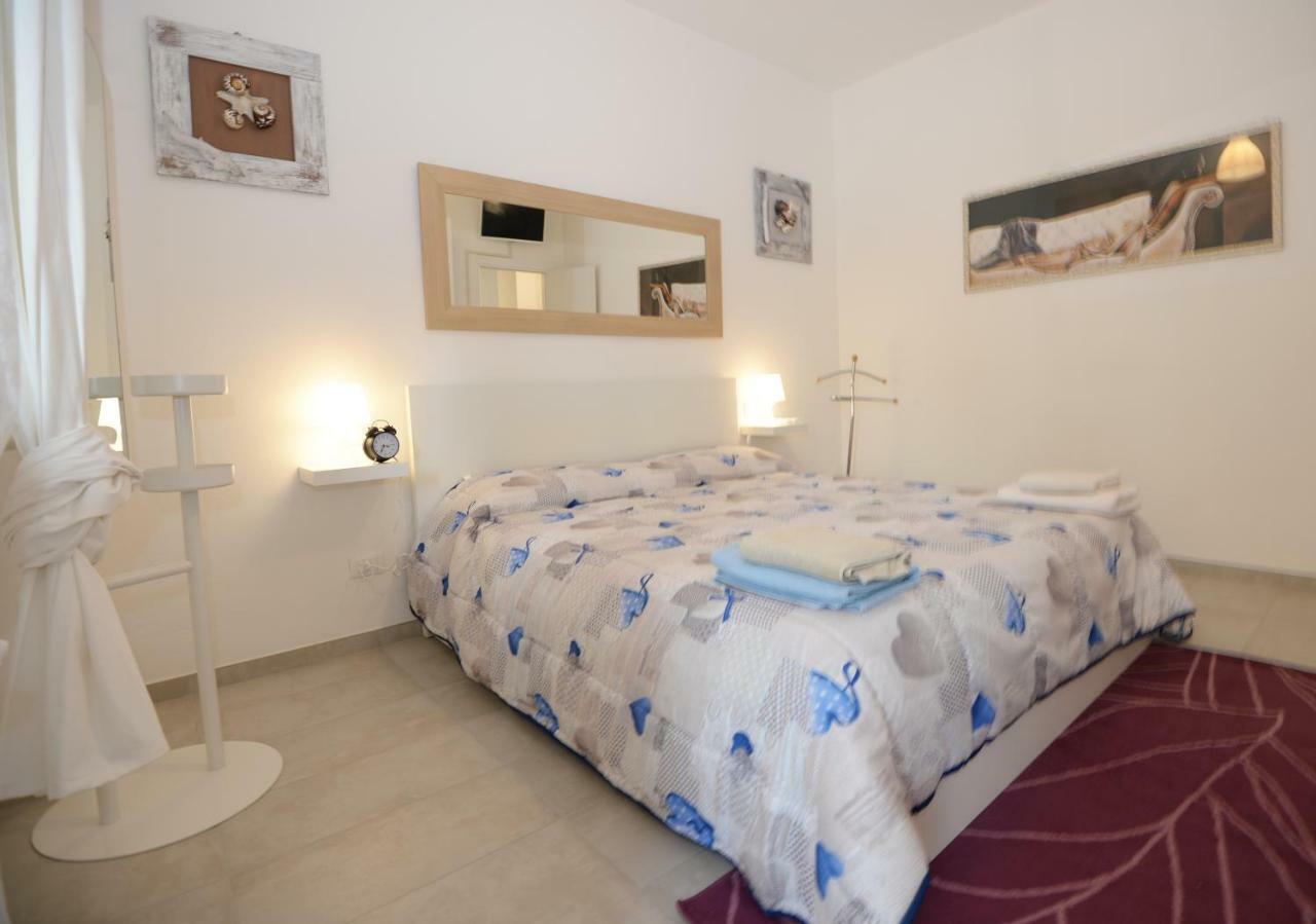 Il Don Minzoni 98 "Casa Vacanze" ลิโด ดิ กามาโยเร ภายนอก รูปภาพ